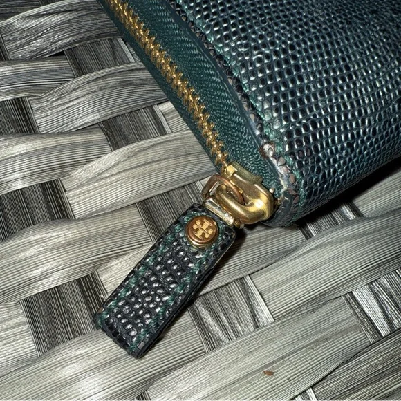 Tory Burch Wallet - Picture 10 of 15